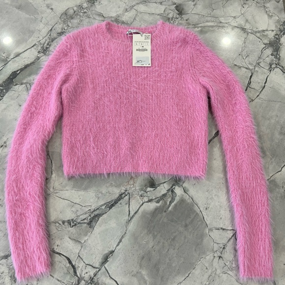 Zara Fuzzy Pink Sweater 💗 - Picture 2 of 3